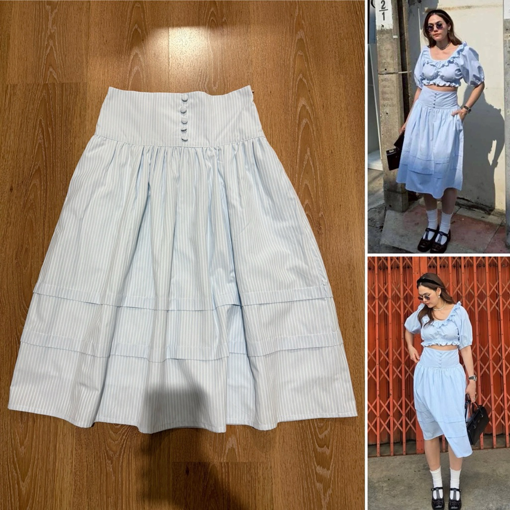 (ใช้โค้ดลดได้) the social introvert ellie skirt สี blue striped size M