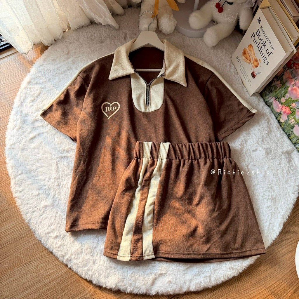 JRP set 2 ชิ้น สาวอวบใส่ได้ เสื้อคอปกแต่งซิป กับ กระโปรงแต่งแถบมีซับใน 🗝🎨