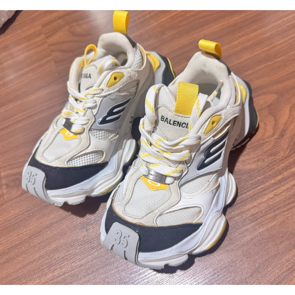 รองเท้าผ้าใบ Balenciaga Cargo Sneaker มือสอง