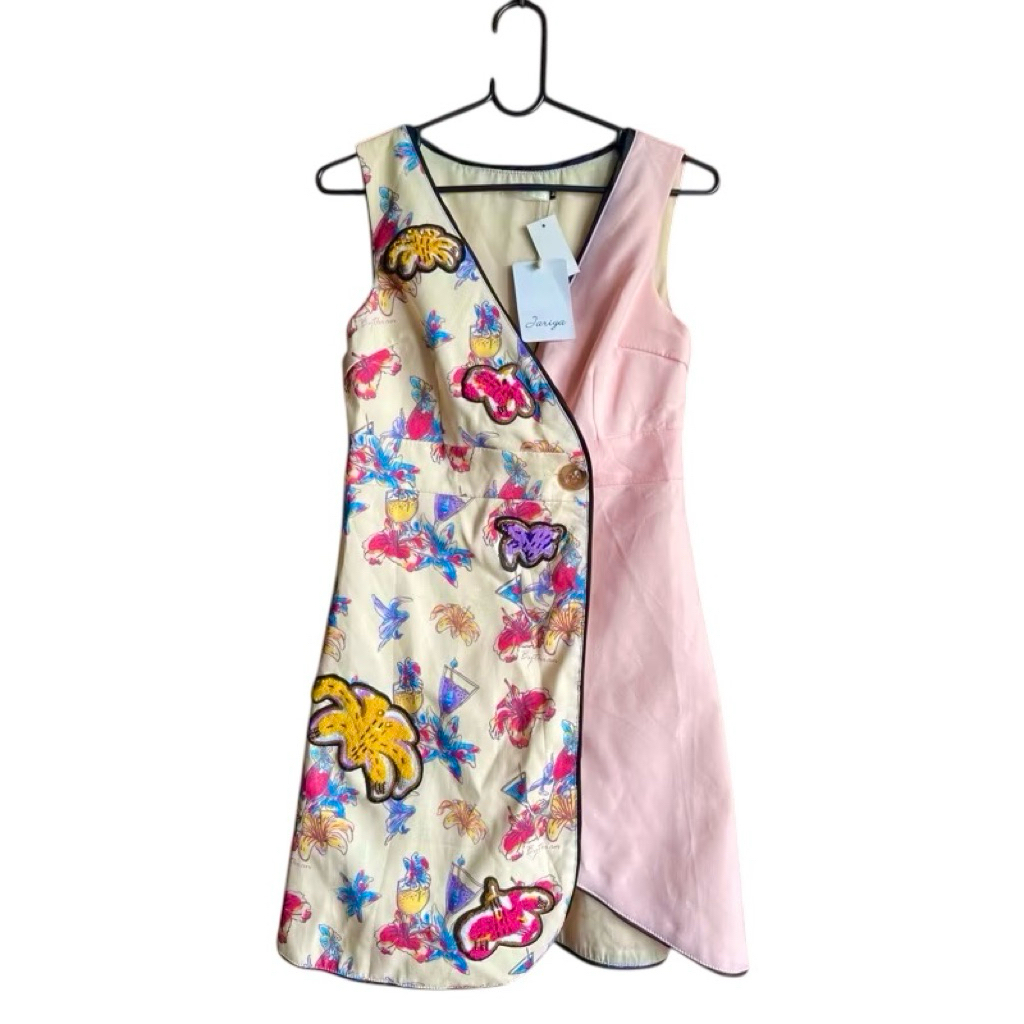 เดรสงานป้าย Jariya ป้ายห้อย