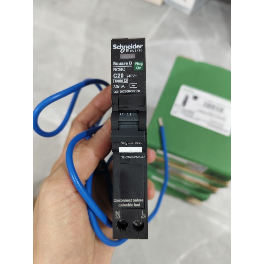เซอร์กิตเบรกเกอร์ลูกย่อย กันดูด rcbo ยี่ห้อ Schneider 20A