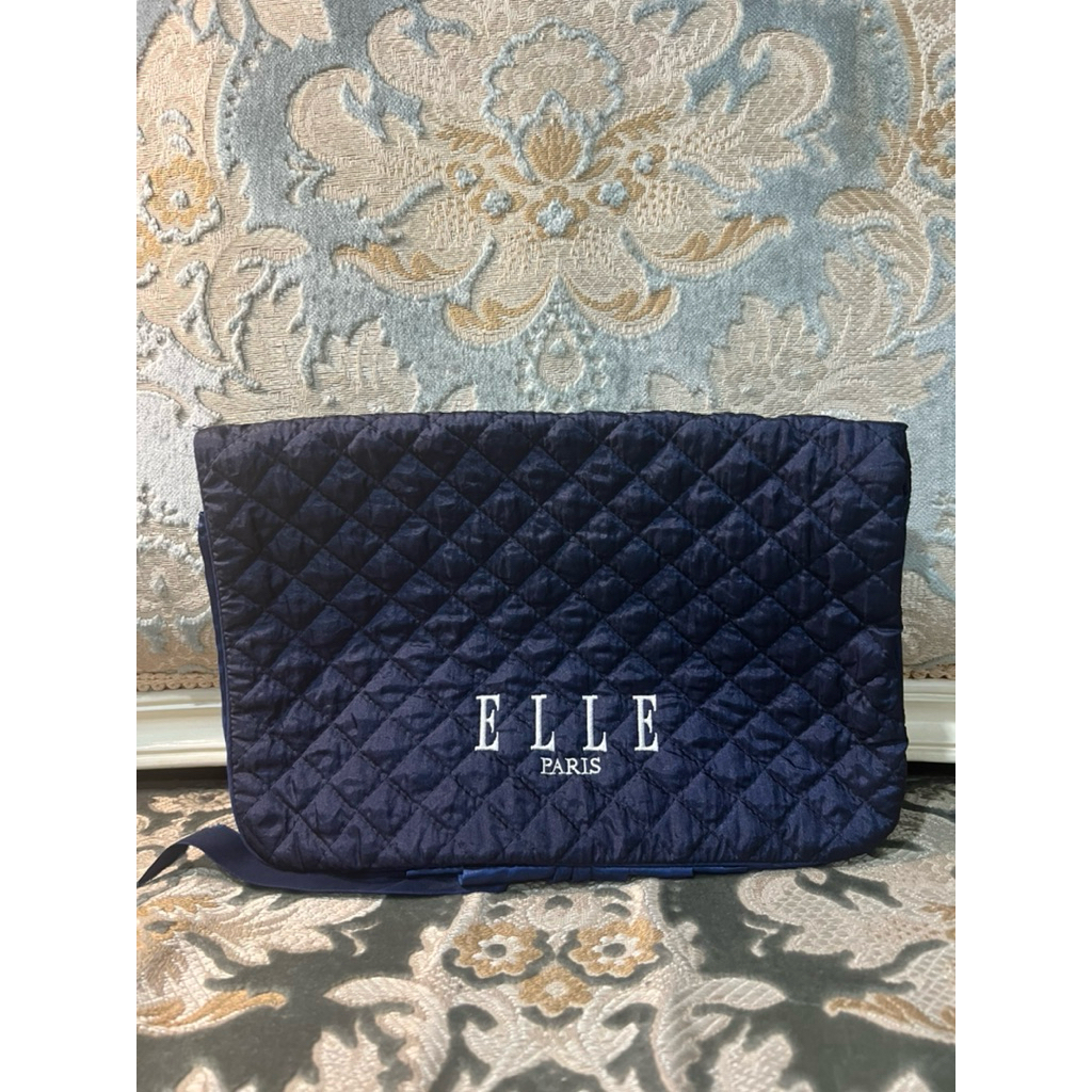 กระเป๋าเครื่องสำอางค์ ELLE ของแท้