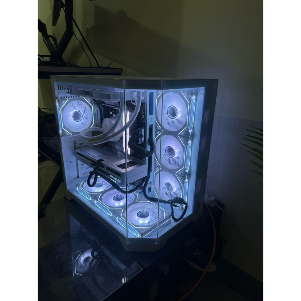 รายการสินค้า 3A 2TH Ryzen 7 9800X3D + 4080Super + 32GB bus 6000 psu 850watt M.2 500gb