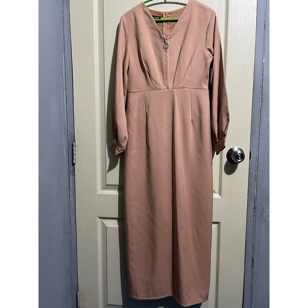 ชุดเดรสยาว งานป้าย Vegas Luxury