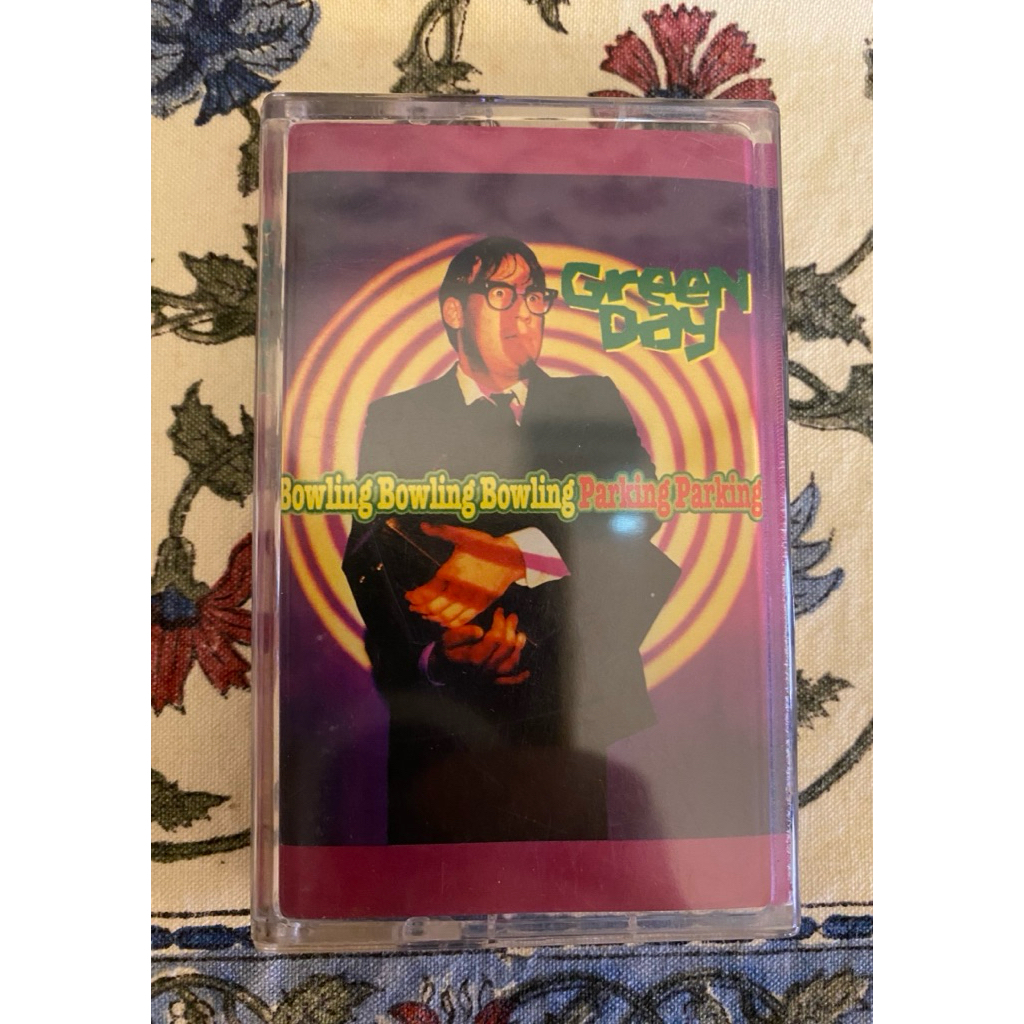 เทปเพลง Greenday ปกเจาะ อัลบั้ม bowling bowling bowling parking parking cassette tape