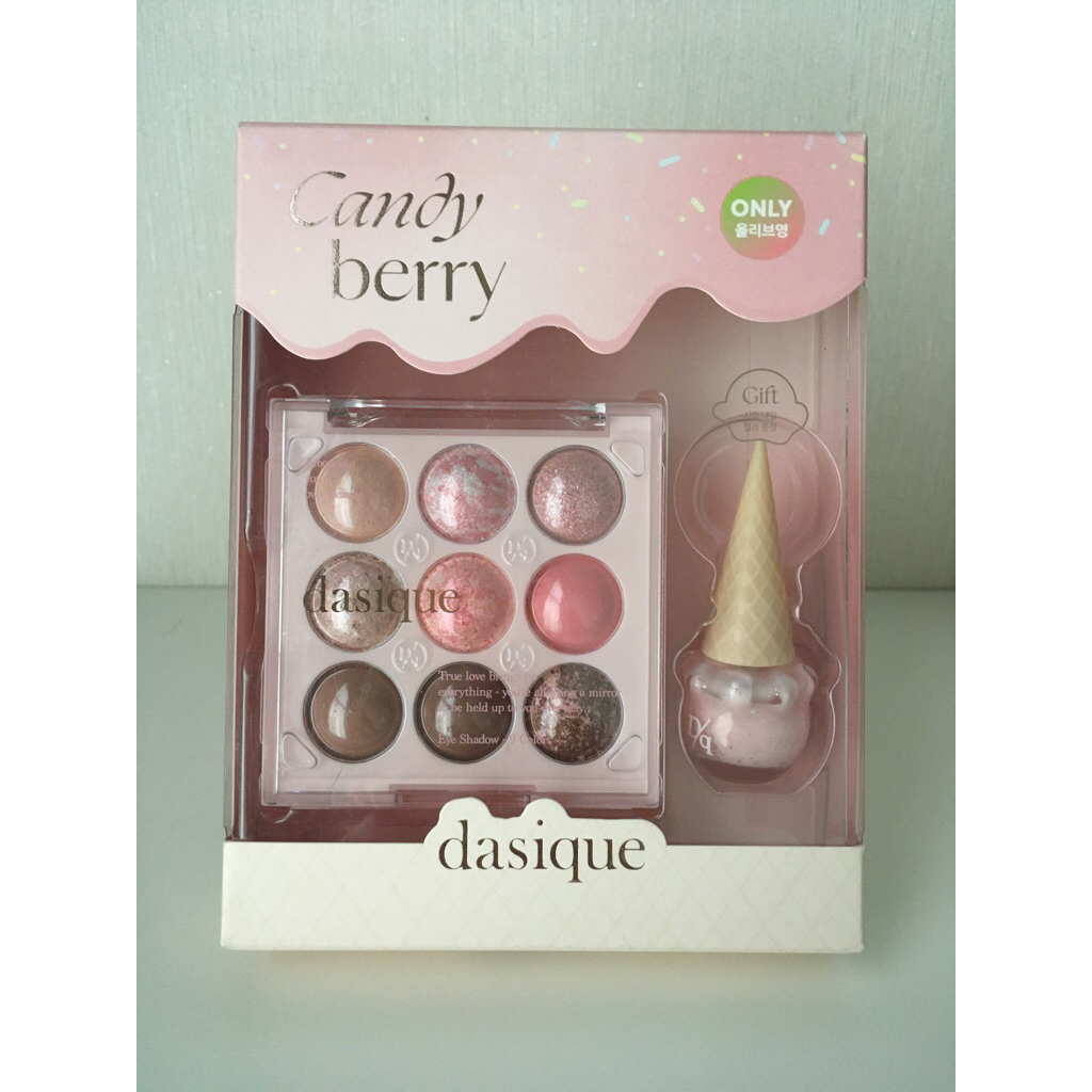 ชุดเซต (พาเลทตา + สีทาเล็บ) Dasique Candy Berry Icecream