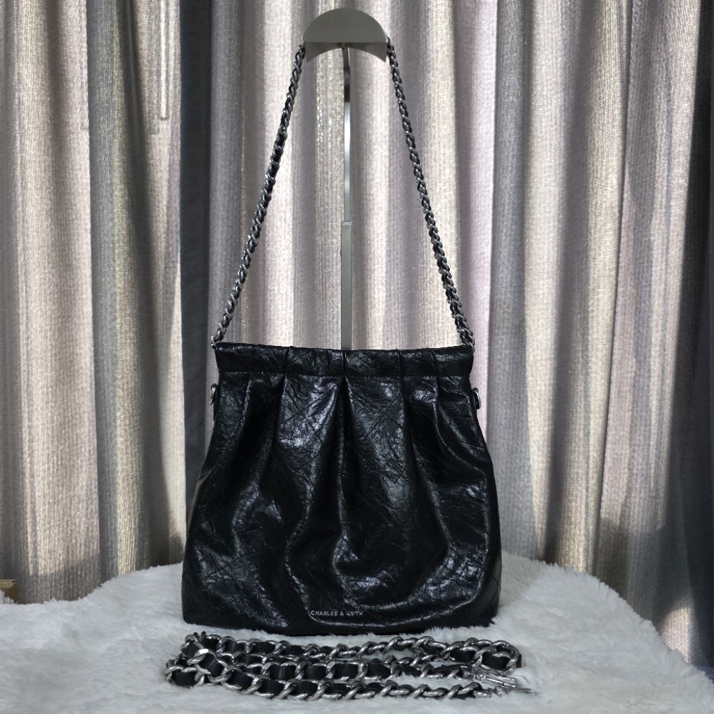 ใหม่! กระเป๋าสะพายไหล่ Charles&Keith สายโซ่ Duo อะไหล่เงิน แท้100%