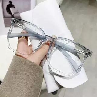 สายตายาว แว่นสายตาสั้น เลนส์ออโตเมติก ออกแดดเปลี่ยนสี UV400 แว่นกรองแสง ผญ แว่นตาสายสั้น แว่นตา กันUV99% ออโต้กรองแสง