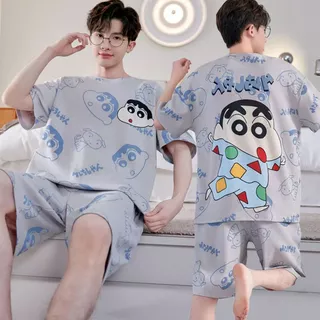 【จุดสินค้า】ชุดนอนแขนสั้นการ์ตูนชินจัง ผ้าฝ้ายฤดูร้อน สัมผัสสบาย ชุดอยู่บ้านสำหรับผู้ชาย สไตล์ทันสมัย ขนาดใหญ่สำหรับวัยร