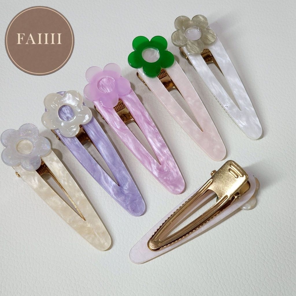 กิ๊บหนีบผมดอกไม้​ ลายมุกหินอ่อน​ แฟชั่น​ / 2 ชิ้น