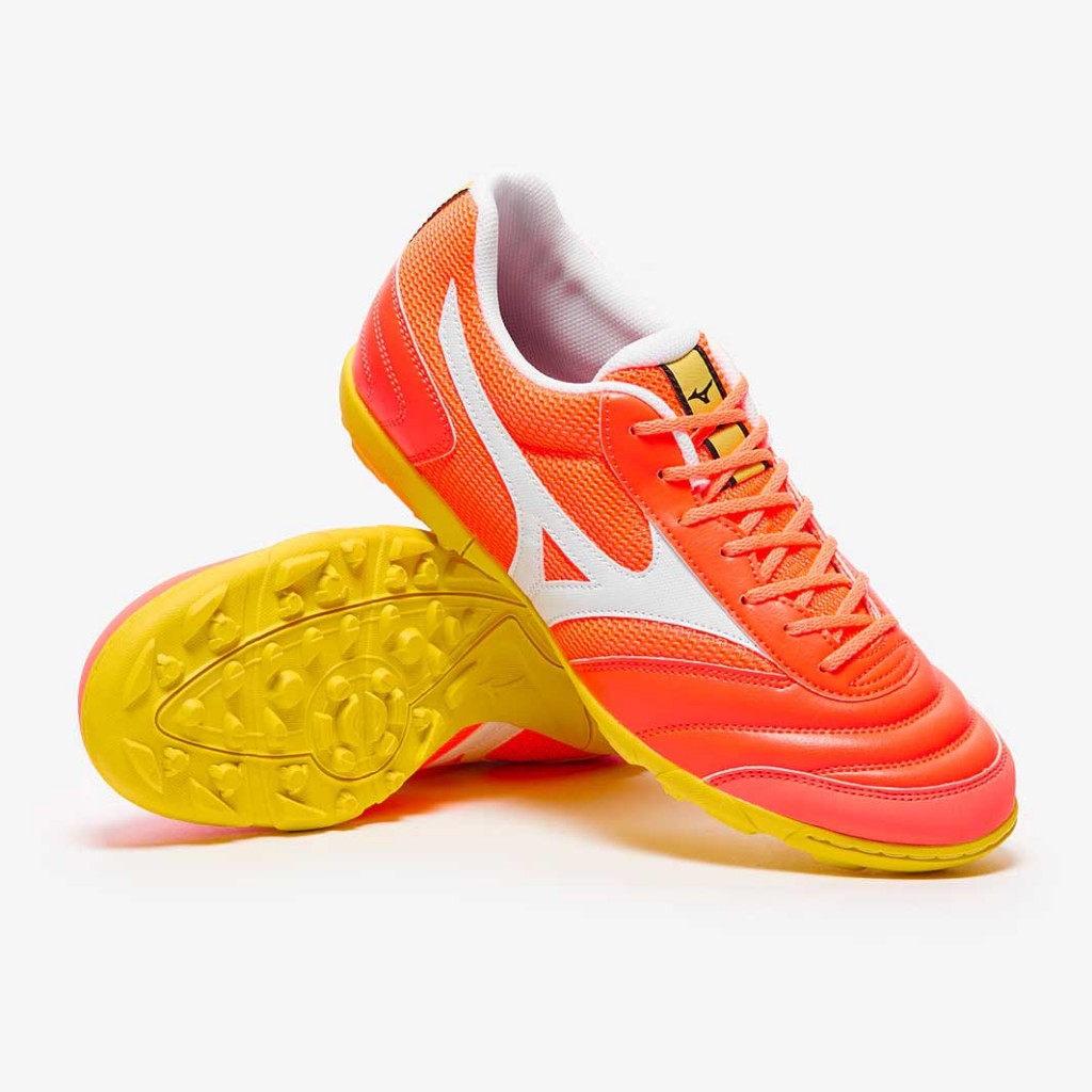 รองเท้าฟุตบอล Mizuno Morelia Sala Club TF (ร้อยปุ่มสำหรับสนามหญ้าเทียม)
