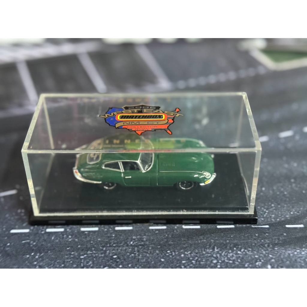 MATCHBOX 1961 JAGUAR E TYPE,  2006 WEST EAST NM/CT SHOWS USA, DINNER CAR. RARE ขนาด 1:64  ภาพสินค้าจ
