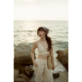 Momo โมโมะ เสื้อสายเดี๋ยวผูกหลังผ้ารุ่ย