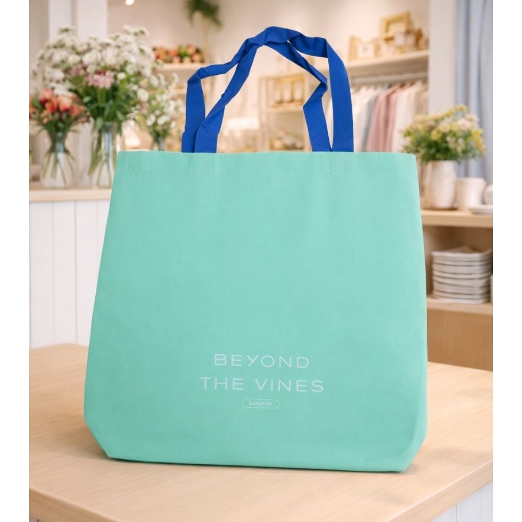 Beyond the vines tote bag mint ถุงผ้า กระเป๋าผ้า สีมิ้นท์ หูหิ้วสีน้ำเงิน