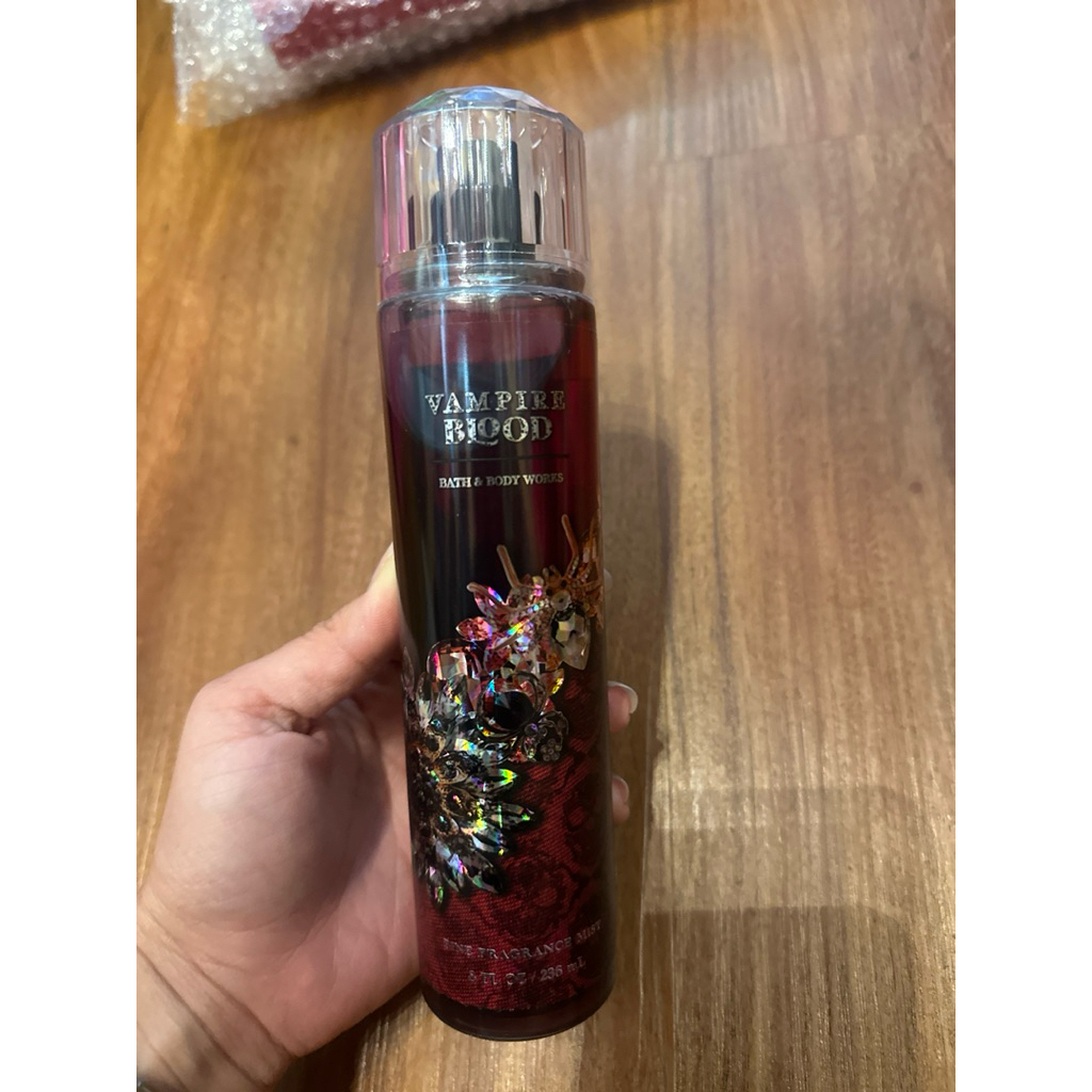 Bath & Body Works Vampire Blood Body Splash Fine Mist 236ml.