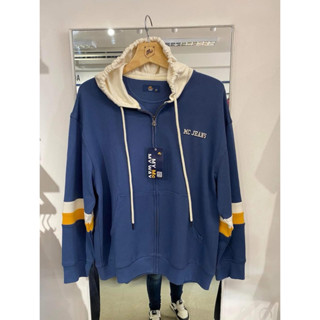 MC JEANS กรมหมวกแต่งลายแถบเหลืองขาวมีปลายทาง แบรนด์แท้