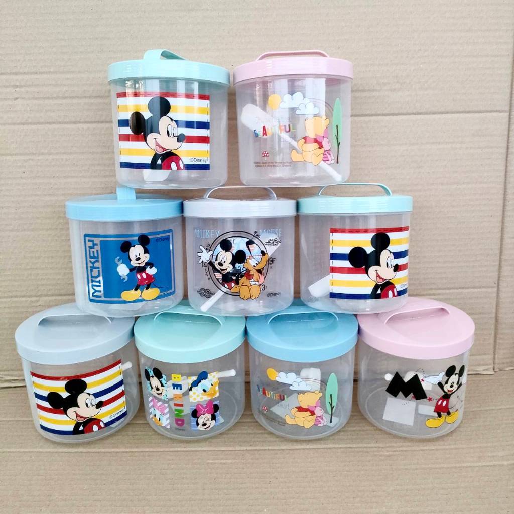 กระปุกใส่เครื่องปรุงพลาสติก มีหูหิ้ว 1500 ml กล่องเก็บอาหารลายกาตูนน่ารัก โหลพลูโต (มีหู) แถมช้อน