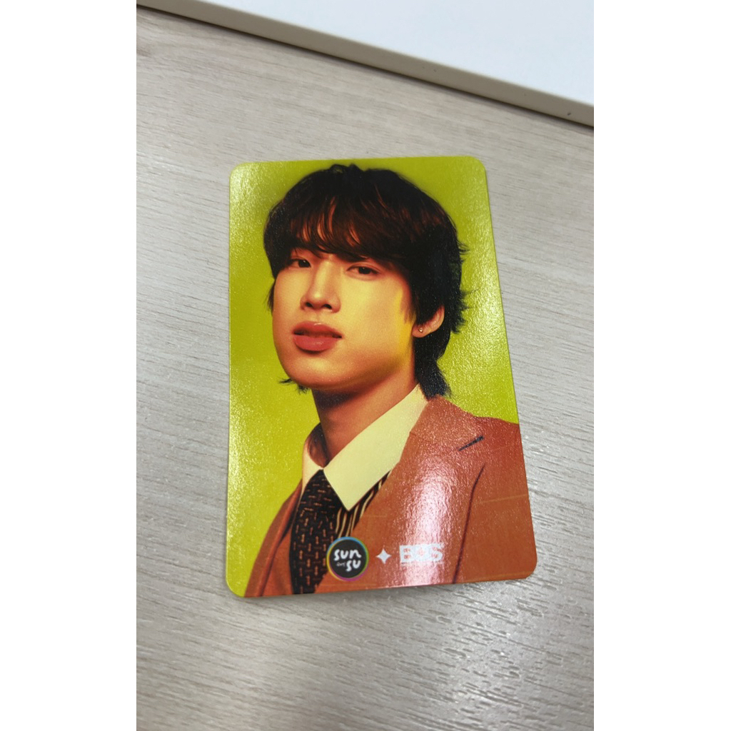 (ของใหม่) การ์ดแท้น้องพศวีร์ หรือน้อง Alan อลัน วง BUS บัส x กับแบรนด์ SunSu