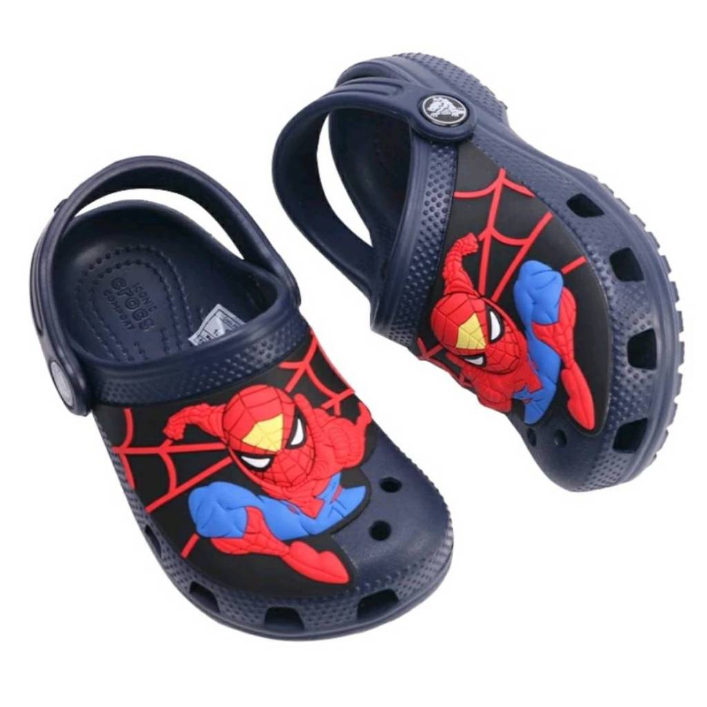 Classic Sandal มี5สี รองเท้าแตะสวมผู้หญิ่ง รองเท้าCr0cs แบบแตะสวมเบาและพืนนิ่มใส่สวยและสบายเท้ามาก พร้อมส่งในไทย