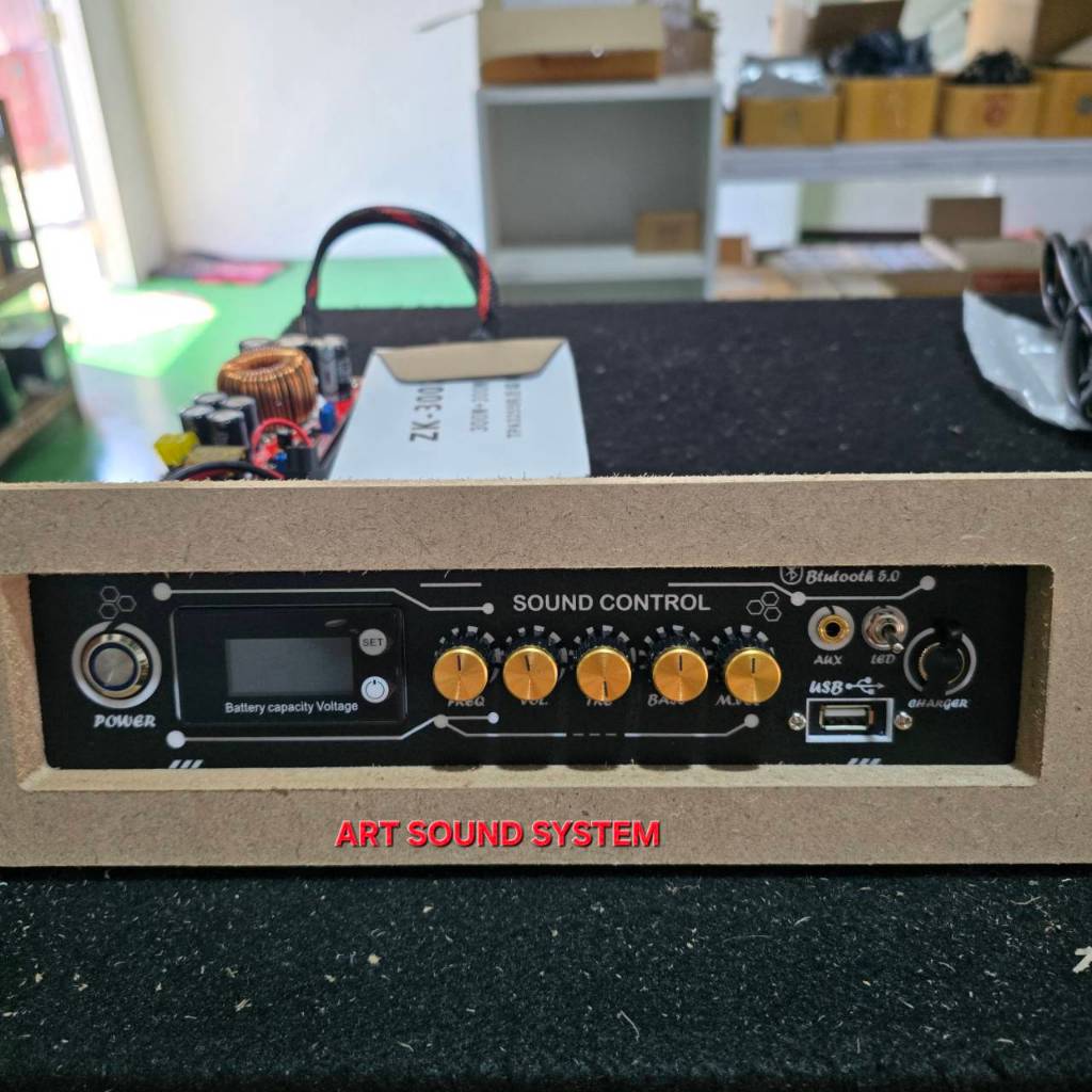 เพลท st21 ไม่ย้ายวอ ไม่มีคาราโอเกะ(ตู้กระแทกข้าง)+ไฟ rgb +ชุดสเต็ปอัพ 1800 วัตต์+3002 บริดโมโน