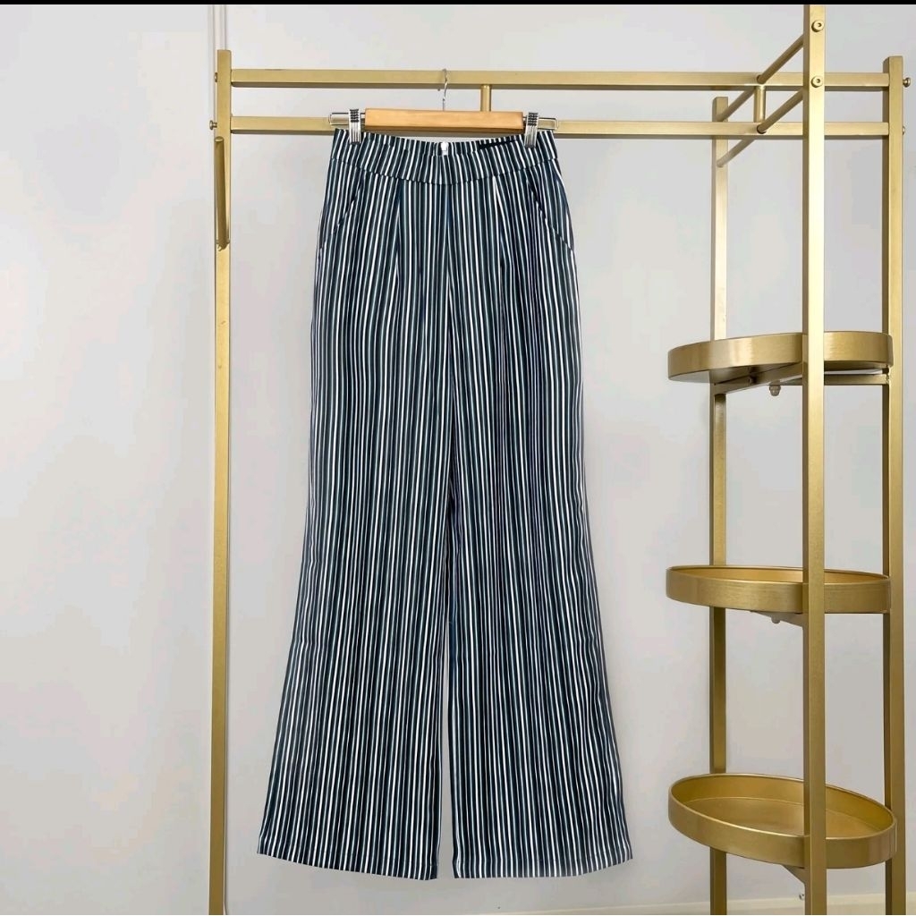 กางเกง ป้ายhouse of BLT XL ส่งต่อ