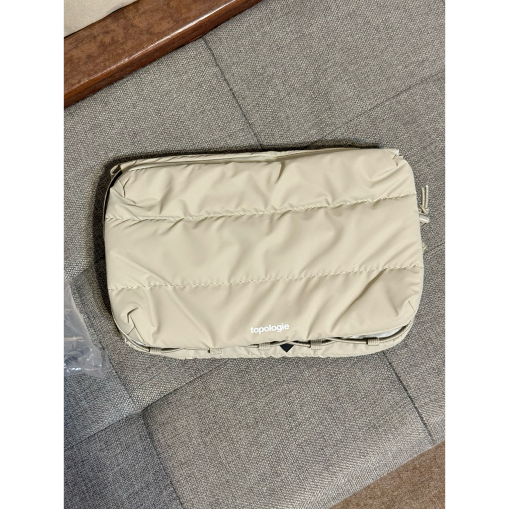 topologi e💓 Taupe พร้อมส่ง✨