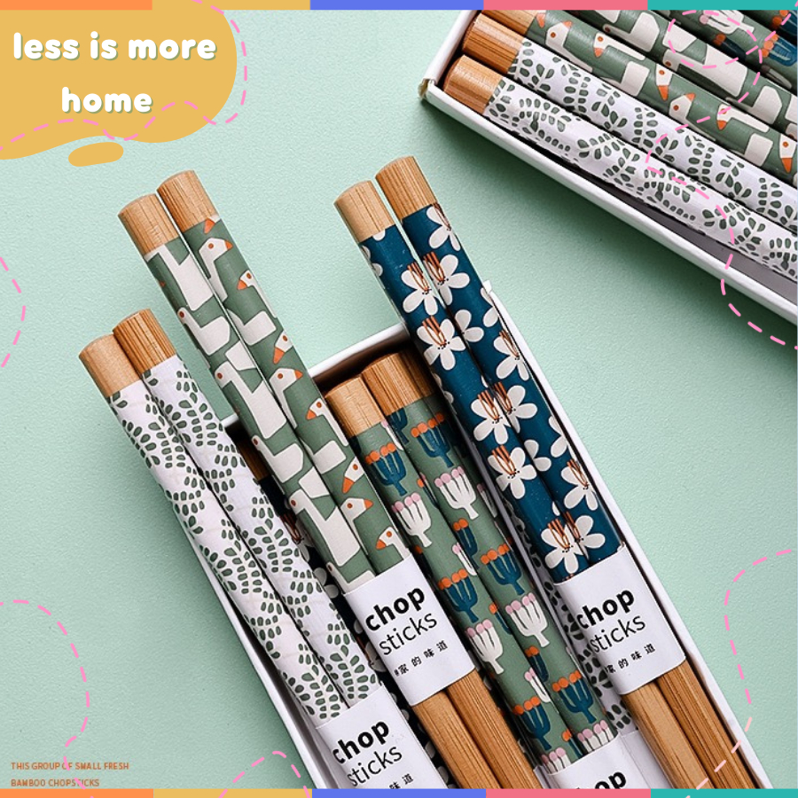 (พร้อมส่ง!!) เซทตะเกียบพิมพ์ลายน่ารักสไตล์ญี่ปุ่น 1แพคมี8คู่ สำหรับทานอาหาร ตะเกียบคีบบะหมี่ คีบเส้น