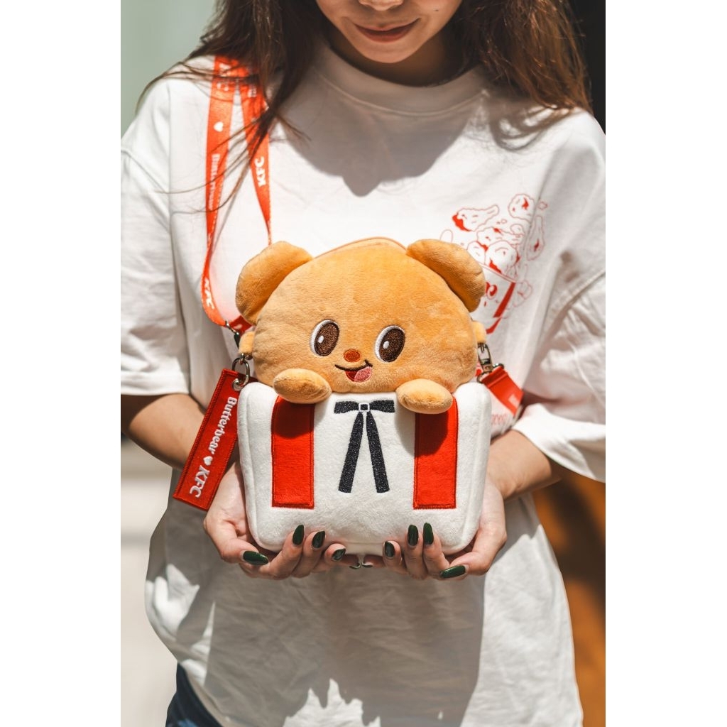 🇸🇬 KFC x Butterbear Plush Crossbody Bag (กระเป๋าสะพายข้าง)