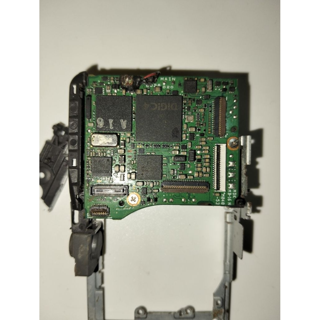 ชิ้นส่วนบอร์ด ixus105 เปิดไม่ติด เหมาะแกะทำอะไหล่