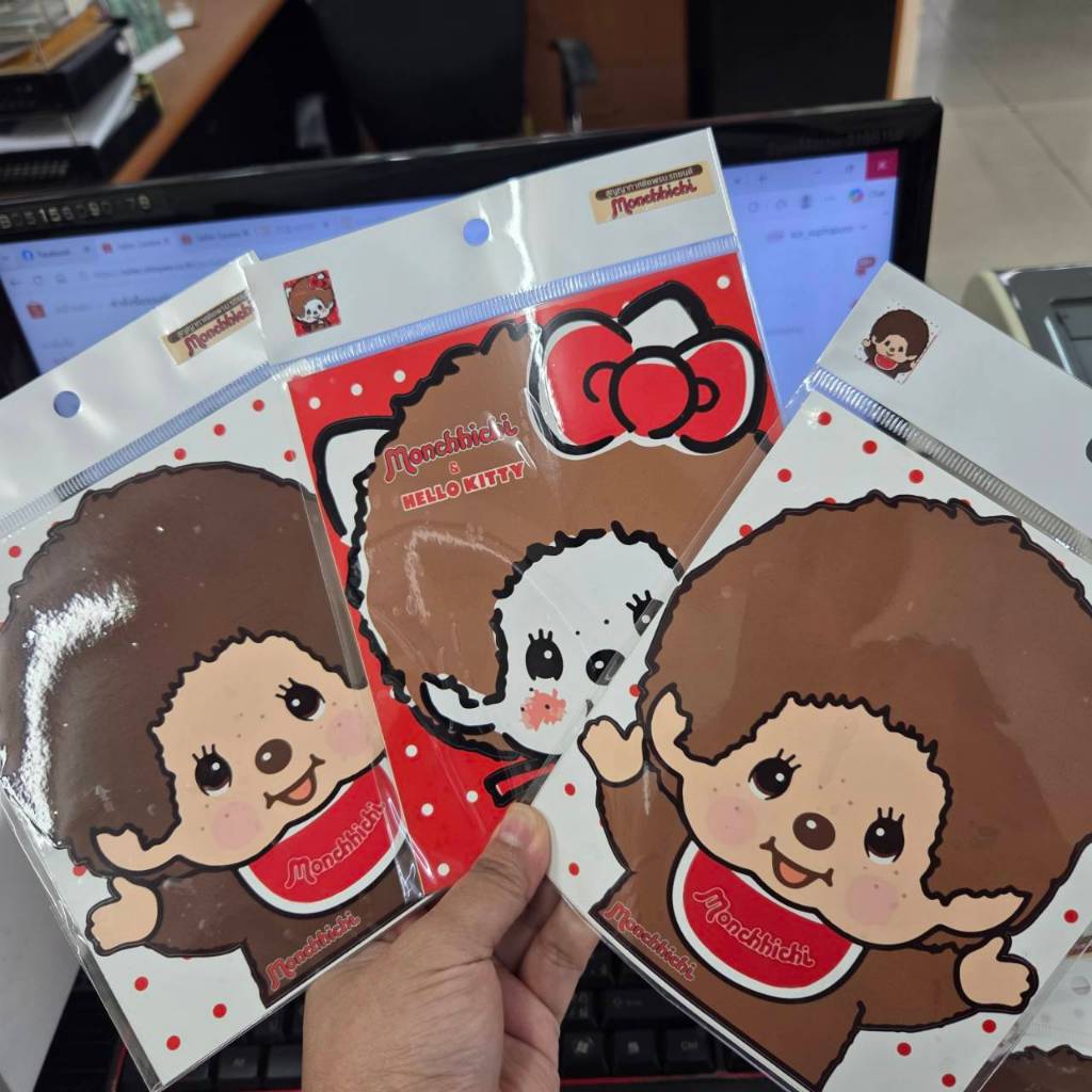 พร้อมส่ง🇹🇭 ที่ติดพรบ.สูญญากาศ 🧸ลายม่อนชิชิ สุดคิวท์ ขนาดทั้งแผ่น 13×15 Cm.