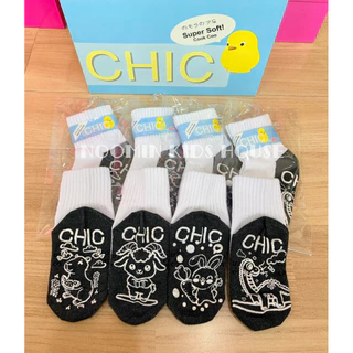 ถุงเท้านักเรียนกันลื่น รุ่น Chic By Carson (1 คู่) (บิลเบิกแจ้งแชทนะคะ)