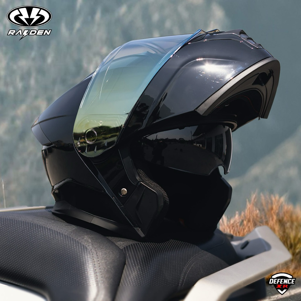 หมวกกันน็อก RAIDEN ยกคาง กับรุ่น Defence XR แถมชิลด์ดำ