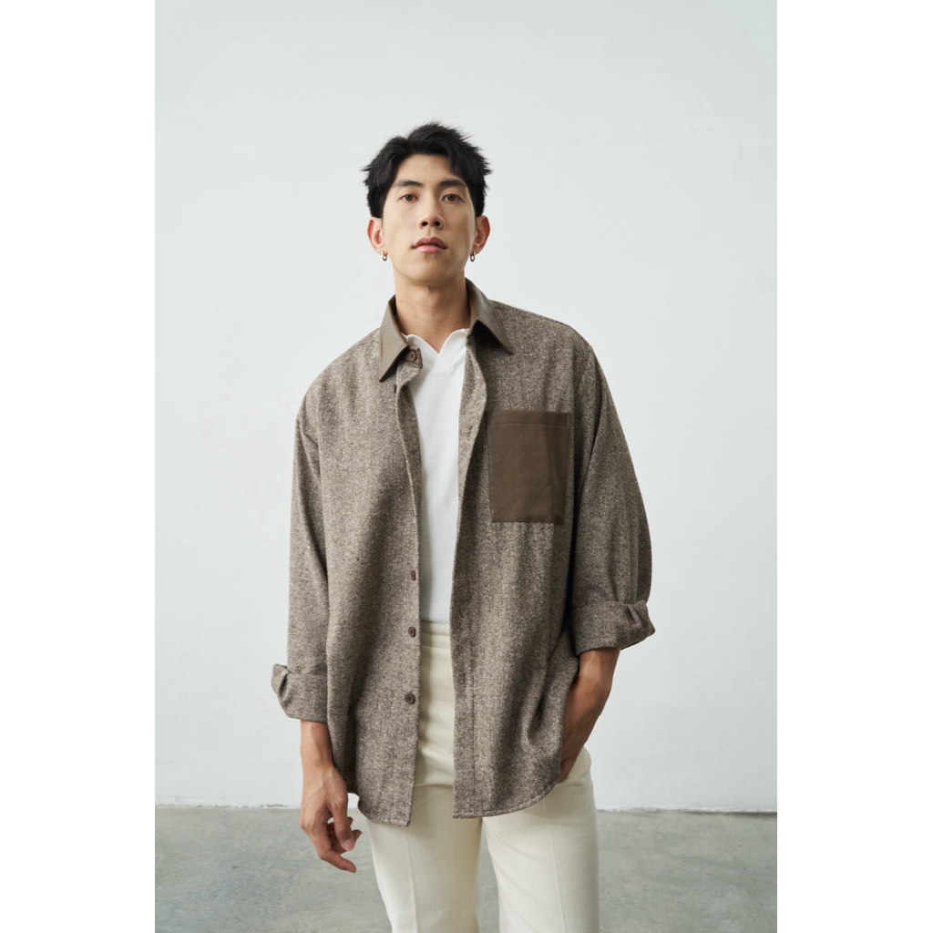 Slowshift - The Herringbone Coat เสื้อโค้ทลาย Herringbone ผ้า Wool Blend ปกหนัง ทรง Oversize Freesize