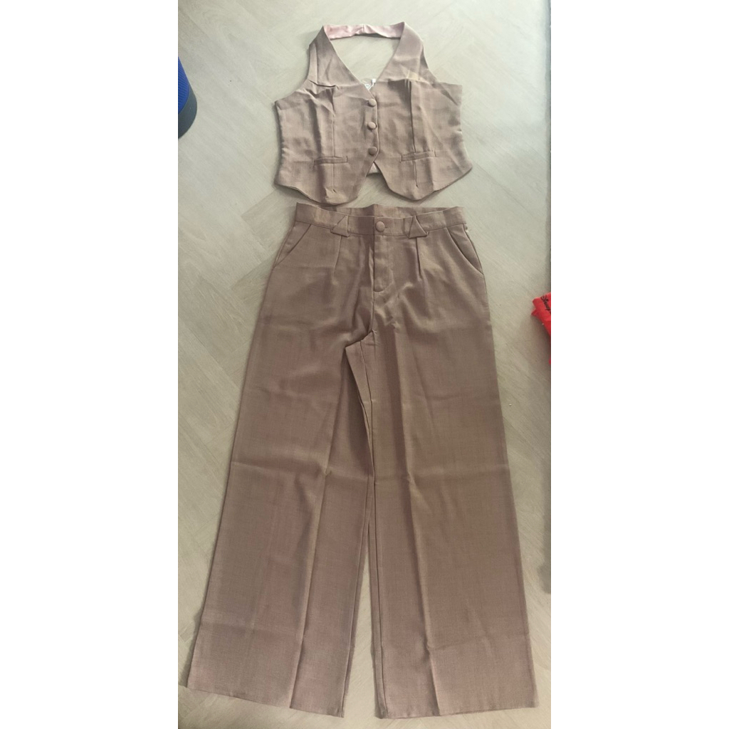 ชุดเซ็ต เสื้อ กางเกง ใหม่ป้ายห้อย XL ของ Swana