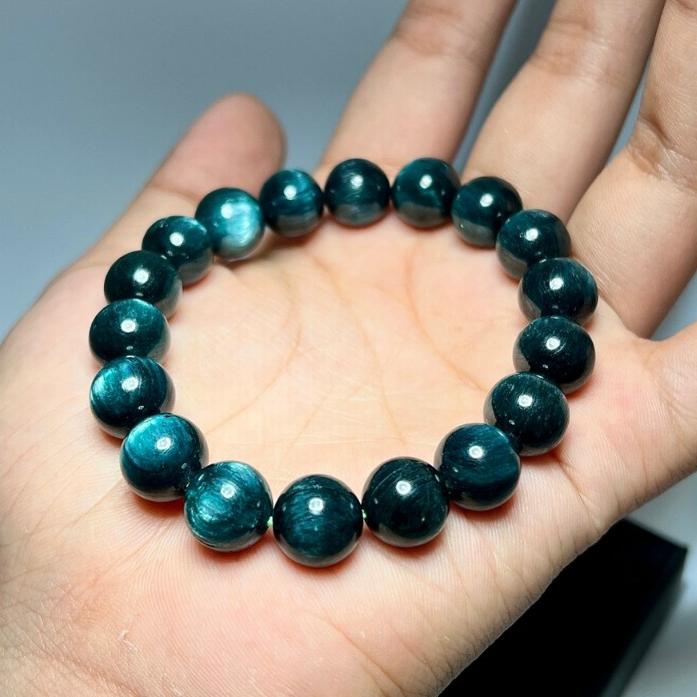 สร้อยข้อมือหิน ไคยาไนต์ (Green Kyanite) เขียวมรกต "หินปลดหนี้" ช่วยสร้างฐานะ ฟื้นฟูสภาพทางการเงิน