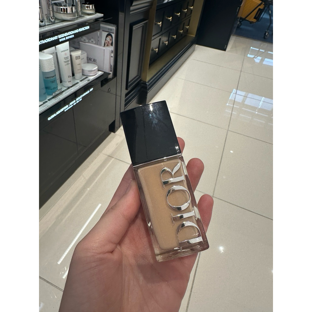 🇯🇵 (พร้อมส่ง 17 jun) (แจ้งสีในแชท) รองพื้น Dior Forever รุ่น Glow / Matte
