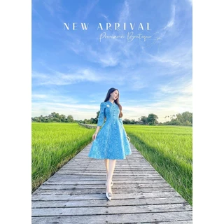 PRAEWARIN (แพร-วรินทร์) ชุดผ้าไทยผ้าทอลายแพรวากาฬสินธุ์แพรมุก ดีไซน์คอปีนแขนยาวกระโปรงทรงสวิงพริ้วสวย