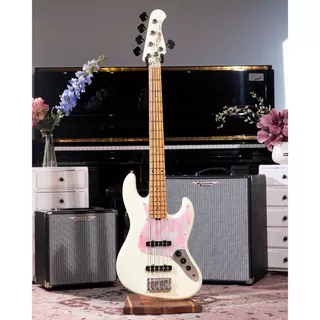 Gusta Roadster J325-5 เบสไฟฟ้า 5 สาย ประกันศูนย์ Music Arms
