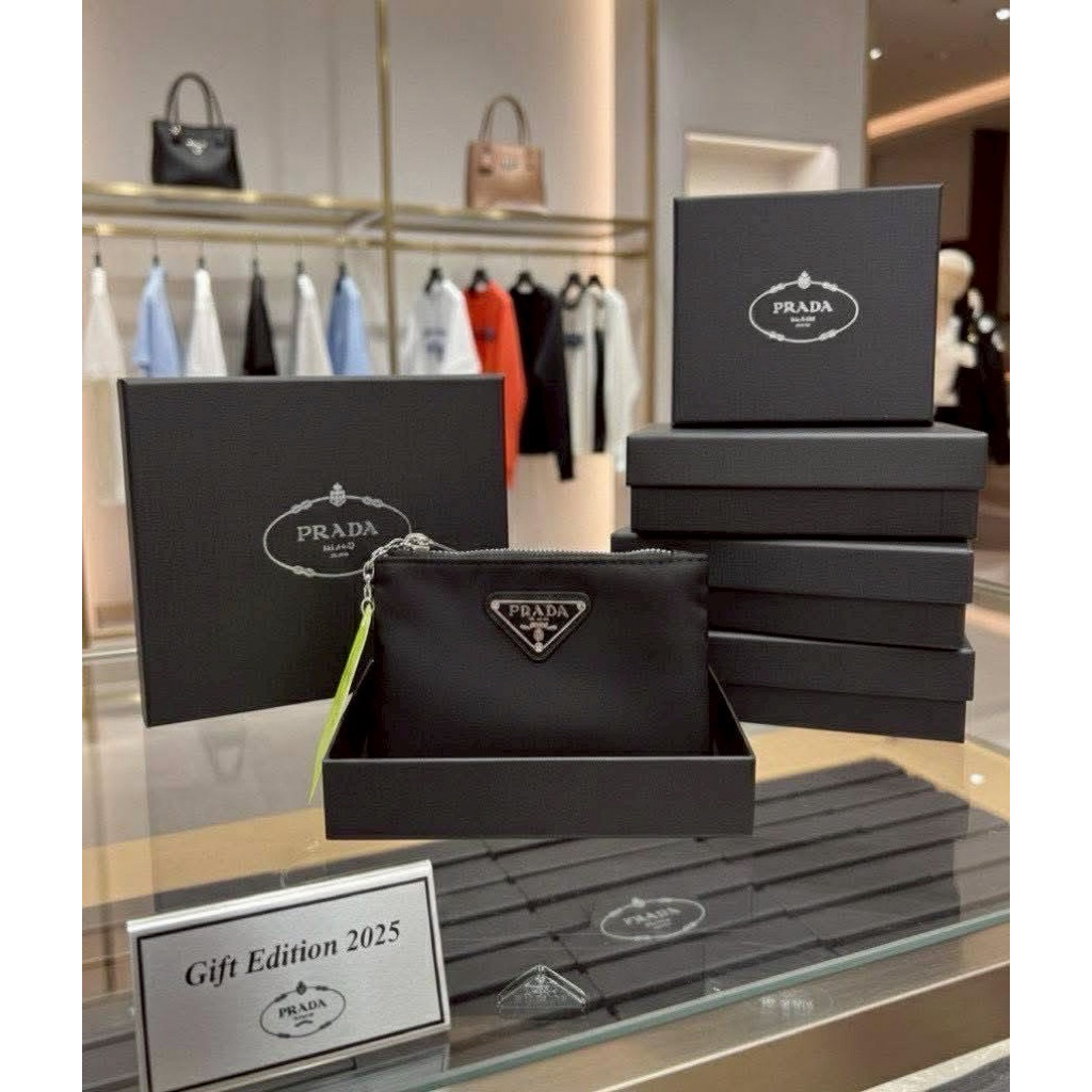 ✅พร้อมส่ง✅ ◾️𝐏.𝐫𝐚𝐝𝐚 Perfume Gift limited edition Mini Wallet
