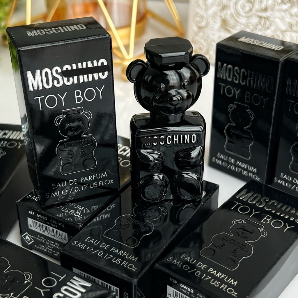 หมีดำ สุดเท่ห์ !! หอมแบบ สดใส  ขี้เล่น M @ $ c h i n 0  T 0 y Boy EDP 5ml
