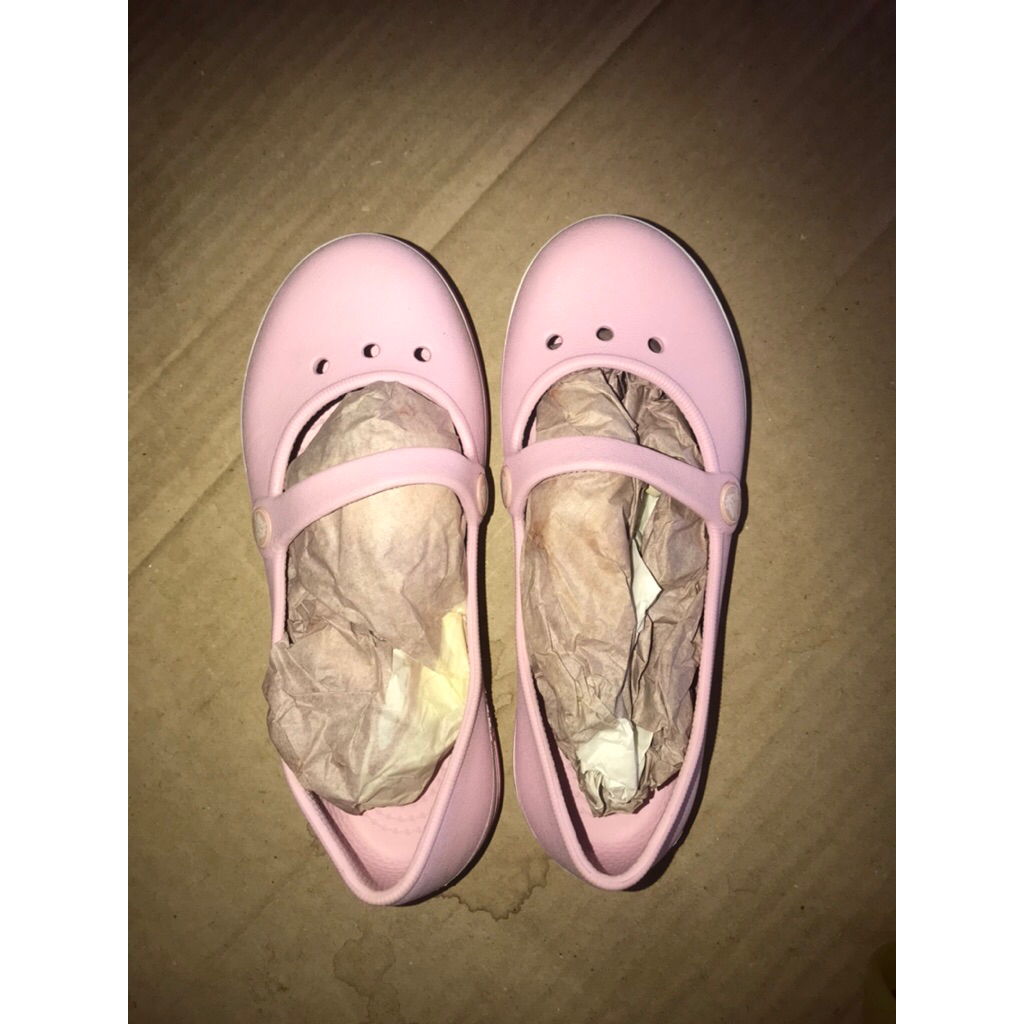 รองเท้าเด็กcrocs แท้