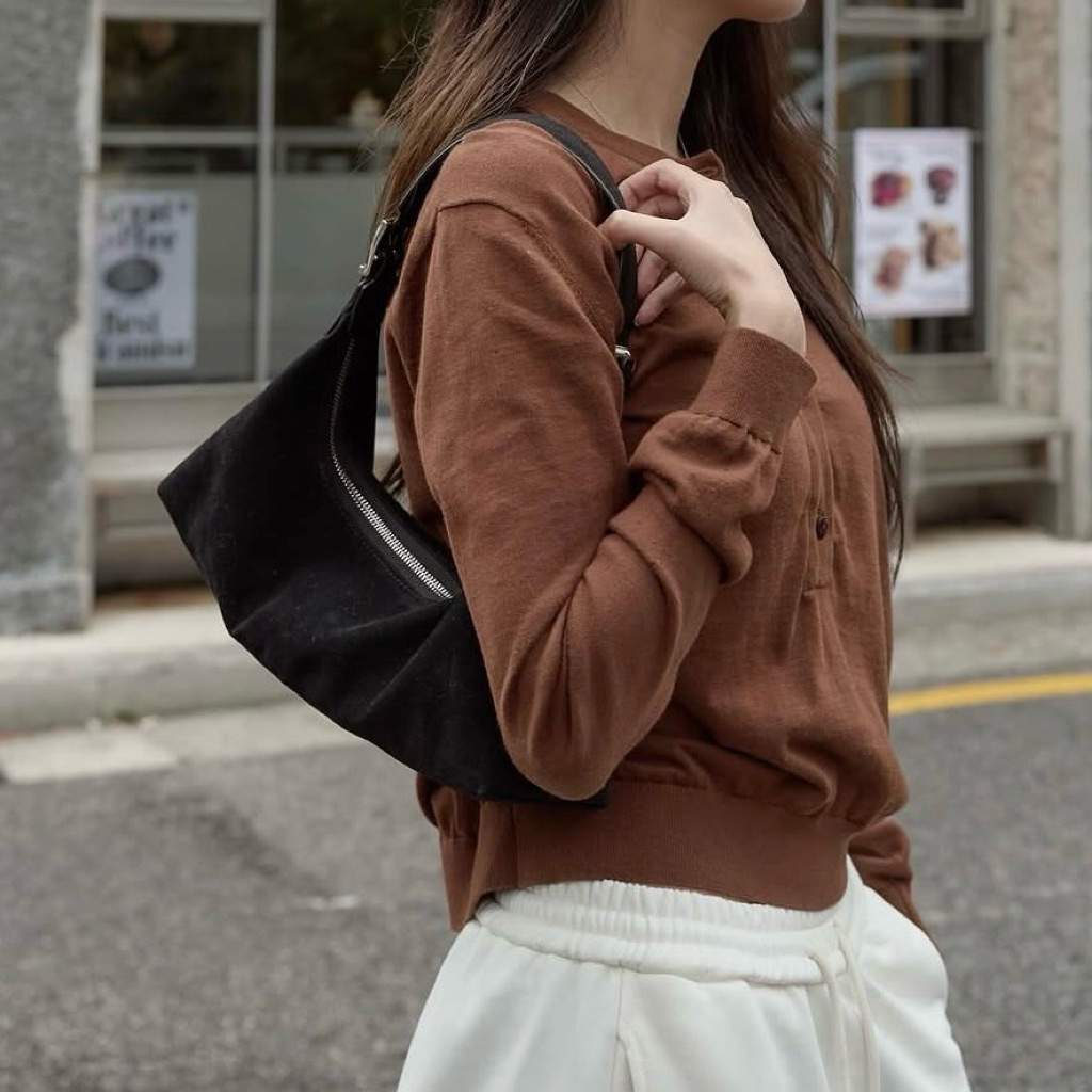 [ Defect * มีตำหนิ * ] ส่งต่อ Knackbag Jennie Shoulder bag (สายใหญ่) - สีดำ (หนังกลับเทียม)