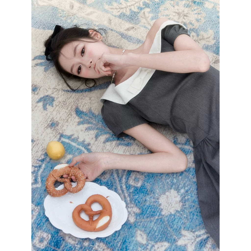 Fragile heart Heiress Color Block Off-Shoulder Dress