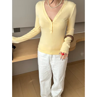THESUNCO-MILIN TOP มิลิน (สินค้าTrendyลด30%) เสื้อแขนยาวคอวีดีเทลกระดุม ปักTHESUNCO