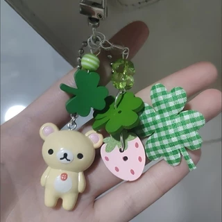 L403 พวงกุญแจคุมะและใบโคลเวอร์แห่งความโชคดี พร้อมส่งจากไทย