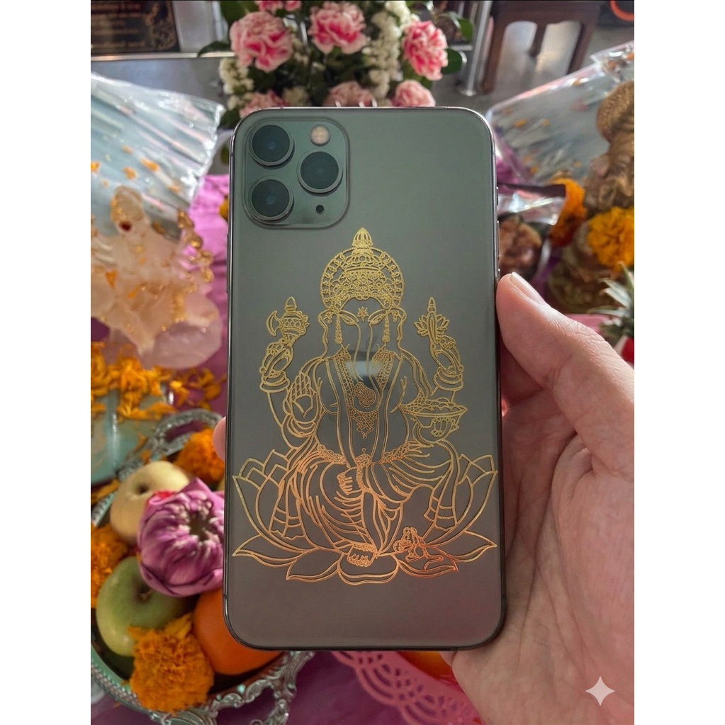 ทำพิธีอารตี เบิกเนตร 💯 สติ๊กเกอร์มงคลพระพิคเนศ ปั้มนูน วัตถุมงคล ติดมือถือเคสโทรศัพท์ ติดกระจกติดรถยนต์รถมอเตอไซต์ได้
