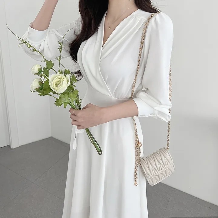 สงกรานต์ 2026 🐰เทรนด์วันนี้  เดรสสีขาวคอวี ผ้าชีฟอง  อ่อนโยน เดรสยาว datenightdress เรียบหรู เดรสแบนเนิล BEST SELLER! cu
