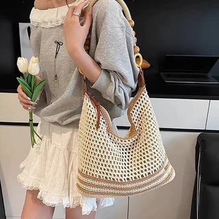 กระเป๋าถัก สายหนัง มีซับใน ไซส์ใหญ่ ทรงสวยใช้ง่าย งานถักระเอียด มี 3 สี P397