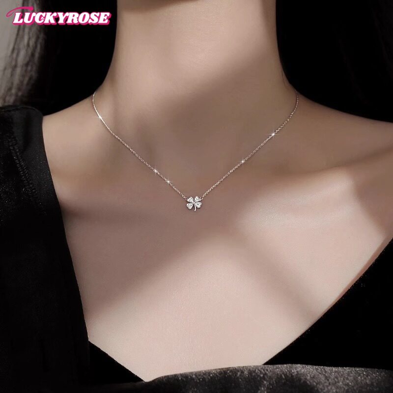 LUCKYROSE สร้อยคอกระดูกไหปลาร้าสไตล์เกาหลี ใบโคลเวอร์ ดีไซน์ Exclusive หรูหรา