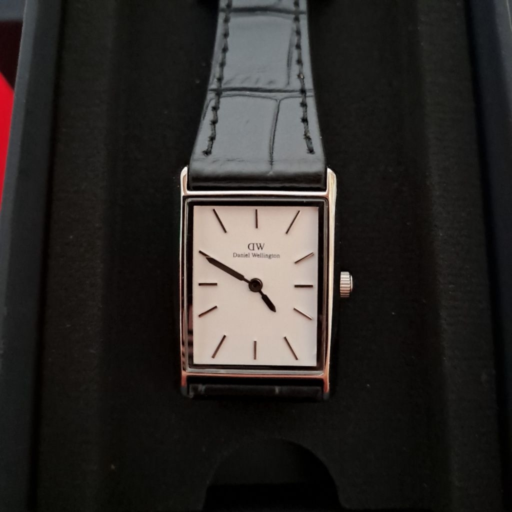 นาฬิกา DANIEL WELLINGTON BOUND CROCODILE